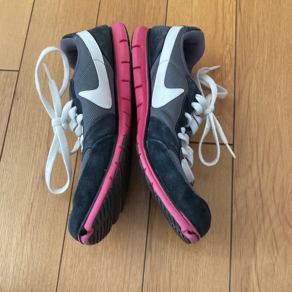 nike eclipse sneakers - Picture 7 of 13